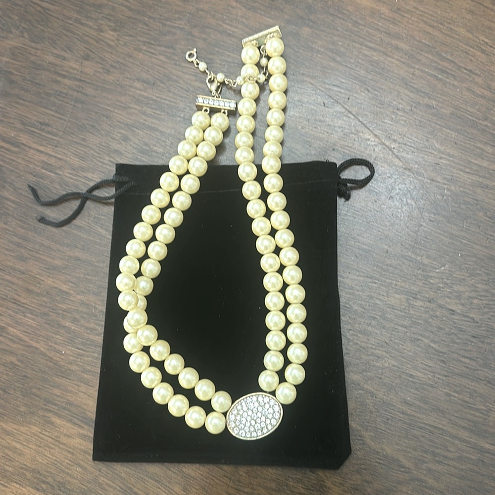 Avon President's Recogition PEARLESQUE NECKLACE - CHOKER 2005, 15"